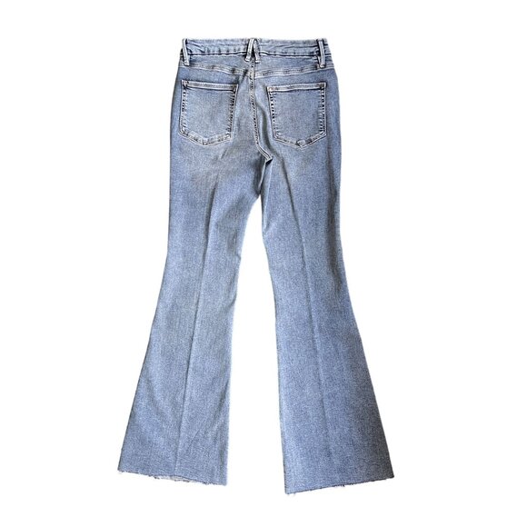 Good American Flared Jeans Size 10 Raw/Distressed Hem Button-Fly Light Wash - Picture 2 of 8